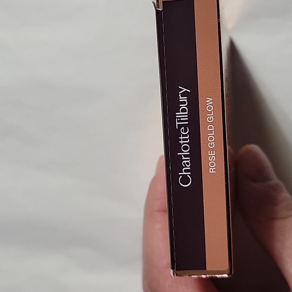 Charlotte Tilbury Glow Glide Face Highlighter Rose Gold Glow NIB - Picture 8 of 9